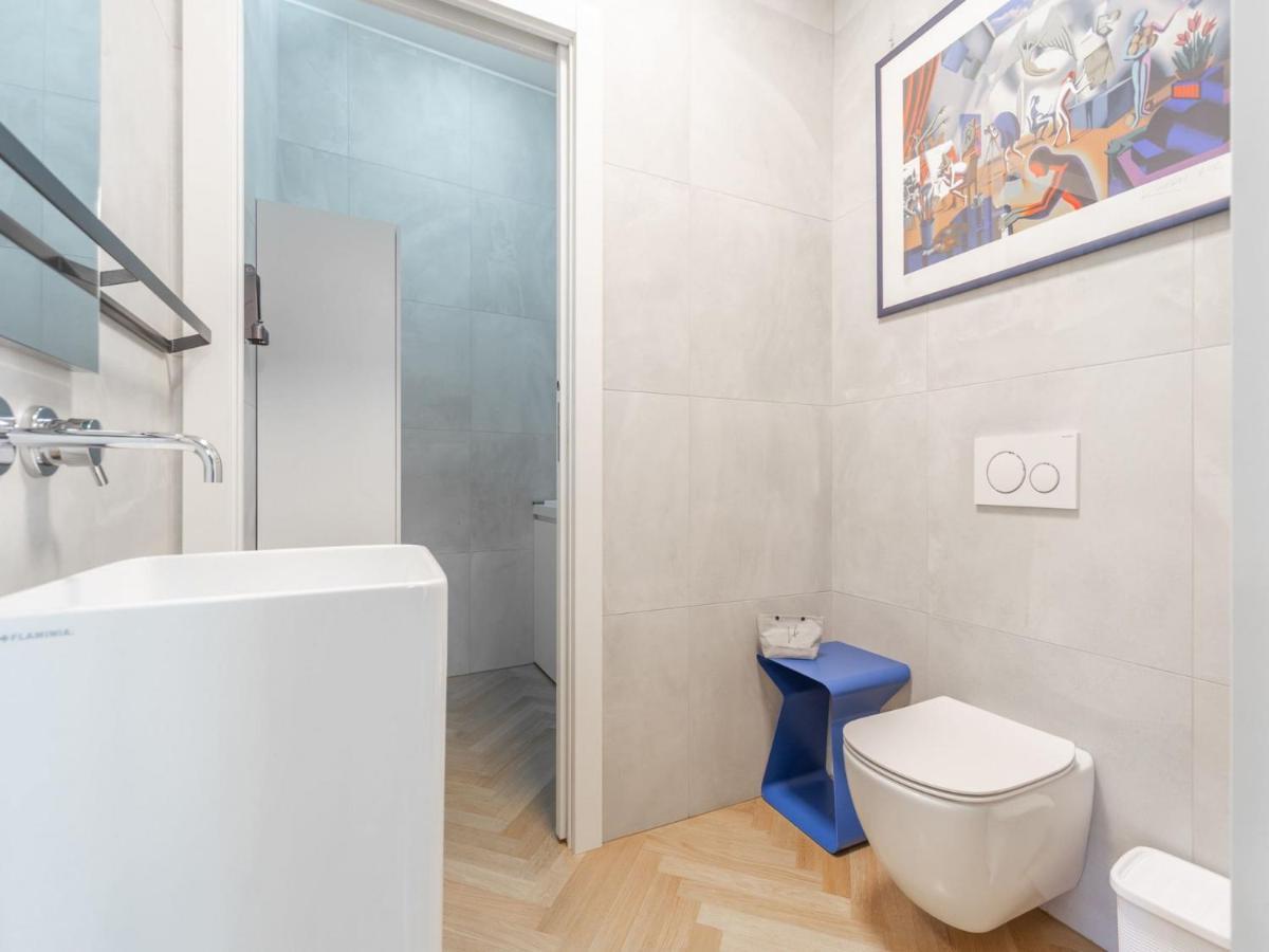 The Best Rent - Spacious Three-Bedroom Apartment With Terrace Milánó Kültér fotó