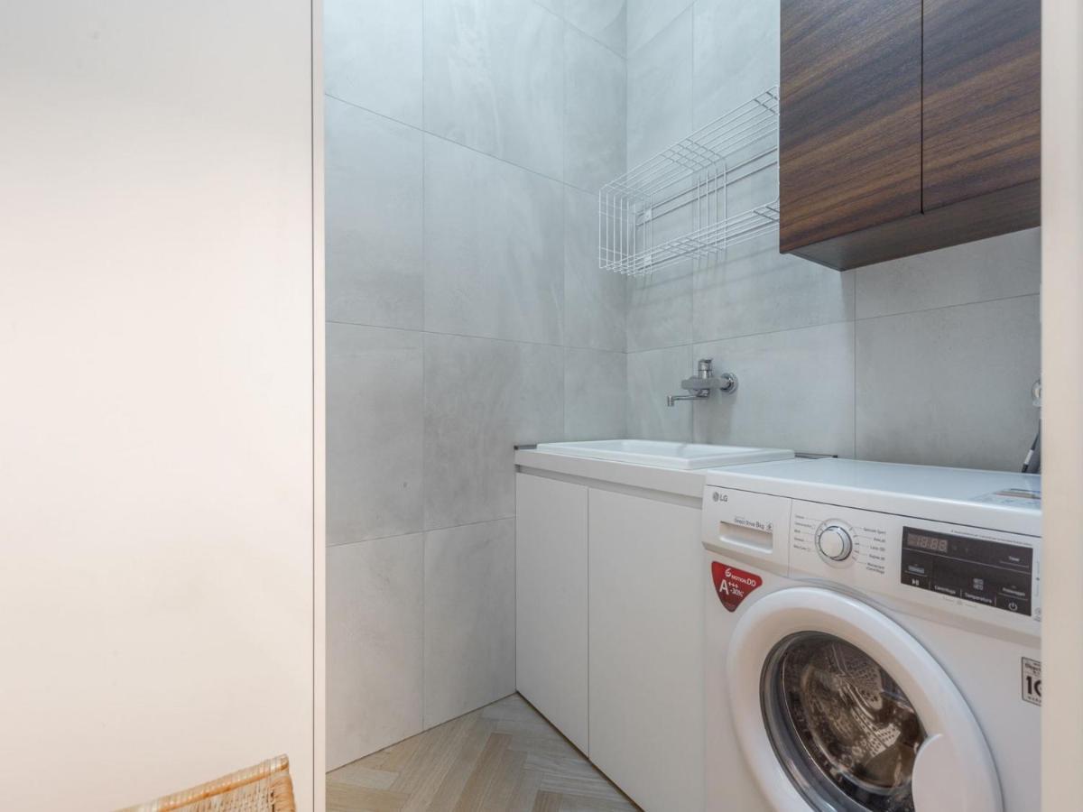 The Best Rent - Spacious Three-Bedroom Apartment With Terrace Milánó Kültér fotó