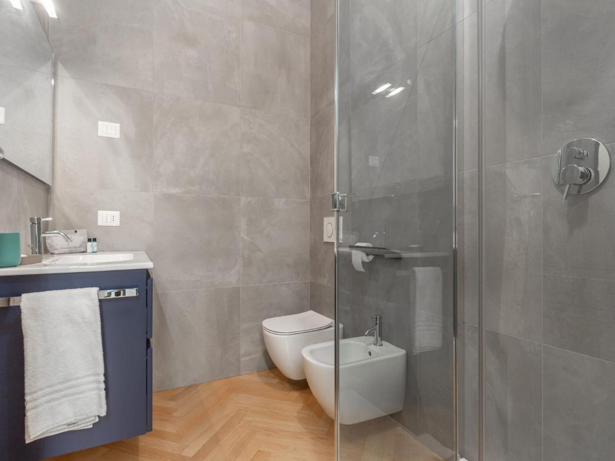 The Best Rent - Spacious Three-Bedroom Apartment With Terrace Milánó Kültér fotó
