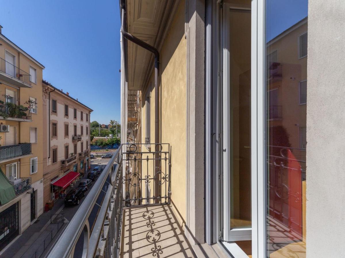 The Best Rent - Spacious Three-Bedroom Apartment With Terrace Milánó Kültér fotó