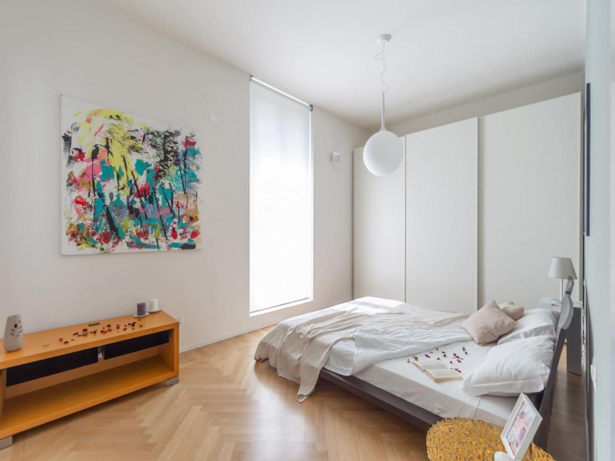 The Best Rent - Spacious Three-Bedroom Apartment With Terrace Milánó Kültér fotó
